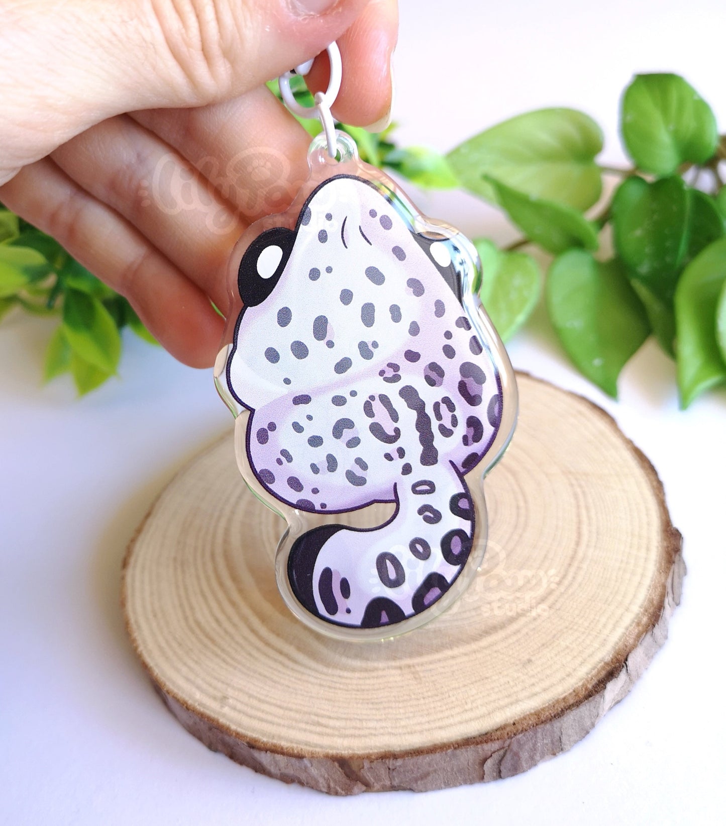 Snow Leopard Mochimal - Acrylic Charm